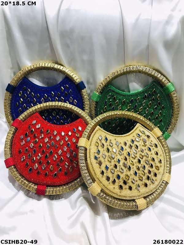 Embroidery clutch bag